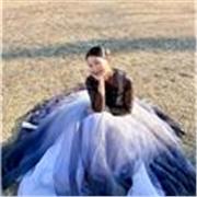 I am a Korean tutor in London, teaching beginners. I have experience as a kindergarten teacher and teach Korean in a friendly way.