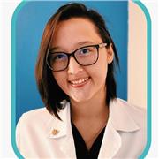 Médico con Mestria en Emprendimiento e Innovación que da clases a Médicos de Pregrado