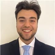 Giurista specializzato in diritto penale, con esperienza in studi legali prestigiosi, offre lezioni mirate per studenti!