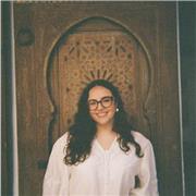 Profesora licenciada en Bellas Artes. Me apasiona la pintura, el dibujo, la escultura y una gran variedad de técnicas artísticas.