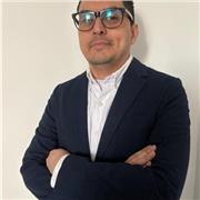 Docente de Ciencias Sociales con Maestría en Ciencia Política