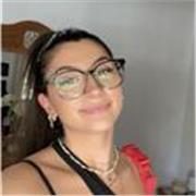 Profesora de Ingles con experiencia enseñando a niños de infantil y primaria.