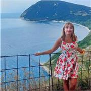 Ragazza laureata in mediazione linguistica, offre ripetizioni, disponibile per supporto nello studio.