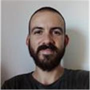 Profesor de Matemáticas imparte clases a niños, adolescentes y adultos