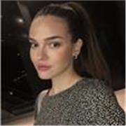 Ofrezco clases de repaso y apoyo para alumnos/as de primaria. Mi metodología se adapta al alumno. Acostumbrada a tratar con TDA y TDAH