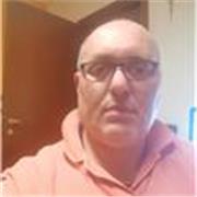 Laureato, 51 anni, persona abituata a stare con i giovani e per i giovani, già insegnante presso un noto Istituto Superiore sia in orario scolastico che alle serali, offresi per lezioni d'Italiano, Storia e Geografia in particolare per ragazzi delle scuol