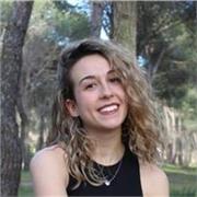 Soy Ainara, tengo 22 años y estudio Educación (Infantil y Primaria). Doy clases personalizadas para niños, adaptando la enseñanza y el apoyo educativo a sus necesidades particulares
