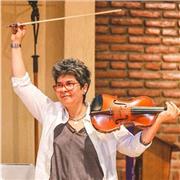 Clases de violín, dúos. Acompañamientos con base. Presentación a mitad y al final del año