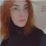 Sono una studentessa di Scienze Naturali. Lo scorso anno ho ottenuto il certificato di livello C1 in lingua inglese