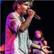 Insegnante di Canto moderno pop e jazz, Chitarra acustica, pianoforte moderno, armonia, Ear training, composizione, produzione