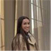 Soy una estudiante a la que le gusta enseñar lo que he aprendido estos años, sobre todo matemáticas e ingles. Soy organizada.