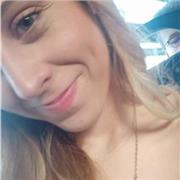 Profesora de inglés imparte a todas las edades hasta nivel B2