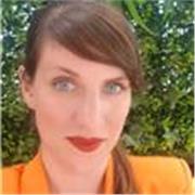 Profesora titulada en Nutrición Humana y Dietética y Ciencia y Tecnología de los Alimentos con más de 15 años