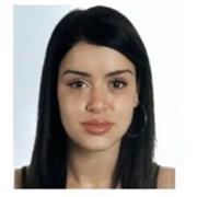 Profesora de inglés que imparte clases a niños