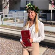 Psicologa dello sviluppo che impartisce lezioni di varie materie (elementari e medie)