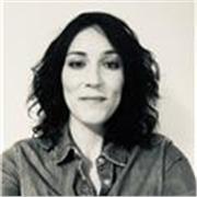 Profesora de Historia del Arte, museología, colecciones de museos estatales y fotografía