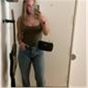 Alumna 2 bachillerato, organizada y previamente profesora de repaso. Además he realizado un voluntariado en la escuela Virolai.