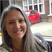 DELTA qualified native English tutor with 13 years of experience, offering private English lessons for children and adults online.