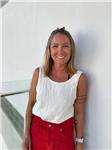 I am an english native speaker who is patient and kind in helping children learn english.