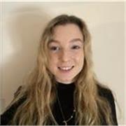 French tutor teaching beginner to intermediate students