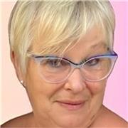 Enseignante et coach professionnelle certifiée, officie à distance