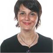 Scrittrice freelance aiuta a migliorare temi e scrittura in italiano.