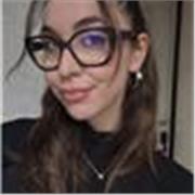 Laureanda in giurisprudenza con diploma classico disponibile per lezioni private in italiano