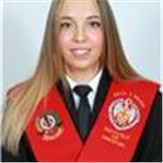 Profesora con experiencia en inglés y francés. También en matemáticas y ciencias sociales, con experiencia impartiendo clase.