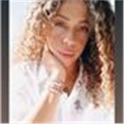 Profesional en derecho con especialización en derecho laboral