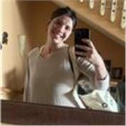 Profesora de matemáticas dispuesta a hacer la enseñanza más fácil y divertida 