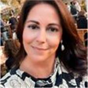 Licenciada con nivel C1 acreditado por la Universidad de Cambridge (CAE Certificate in Advanced English) se ofrece para dar clases particulares a domicilio