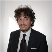 Inglese,francese,italiano Filosofia,materie umanistiche ,scienza della politica,relazioni internazionali,sociologia della comunicazione,storia