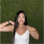 profesora titulada en Inglés, con más de 3 años de experiencia y dispuesta a ayudar a tu hij@ en lo máximo que pueda. 
