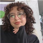 Maestra de artes plásticas, distintas técnicas de pintura