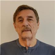 Profesor de matemática y dirección financiera para técnicos, profesionales y empresarios.