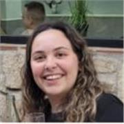 Doy clases a cada alumno, es decir, adapto las clases a cada alumno para que vean que estudiar puede ser divertido y facil