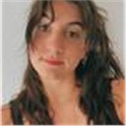 Nivel alto de inglés. Puedo dar clases de inglés a todas las edades y niveles y puedo ejercer de traductora
