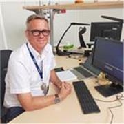 Titulaire du certificat CELTA et avec plus de 20 années dans le commerce industriel je peux vous former en anglais professionnel