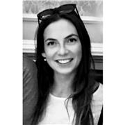 English tutor for adults online, with 10+ years in language education, corporate training, and personalised lessons