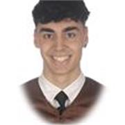 Profesor de matemáticas con el objetivo de que los estudiantes entiendan las matemáticas de una forma clara y sencilla