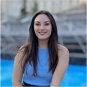 Laureanda in Scienze linguistiche e letterarie della traduzione (LM-37), offre aiuto compiti  elementari e medie,a Roma e online. 