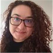 Insegnante di Inglese e Spagnolo, madrelingua spagnola. Laureata in lingue