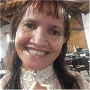 Pedagoga e especialista em Ensino de língua portuguesa, assessora acadêmica