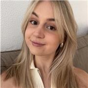 Degree in Modern Foreign Languages with experience studying and working abroad. French tutor for beginners