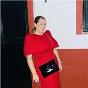 Profesora titulada con mas de 3 años de experiencias .