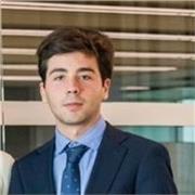 Graduado en Derecho y en Máster en Asesoría Fiscal de empresas, cuento con más de un año impartiendo clases de Derecho Fiscal 