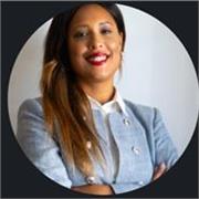 English Language Teacher Focused on Confidence, Communication, and Psychology‑Informed Learning