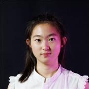 Chinesisch-Nachhilfelehrerin, die sowohl Erwachsenen als auch Kinder Chinesisch beibringen kann