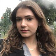 Professeur particulier donne des cours de soutien en mathématique aux élèves de primaire / collège