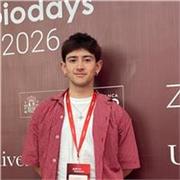 Graduado en Biología con experiencia docente dispuesto a ayudar en Pontevedra con cualquier materia biológica.